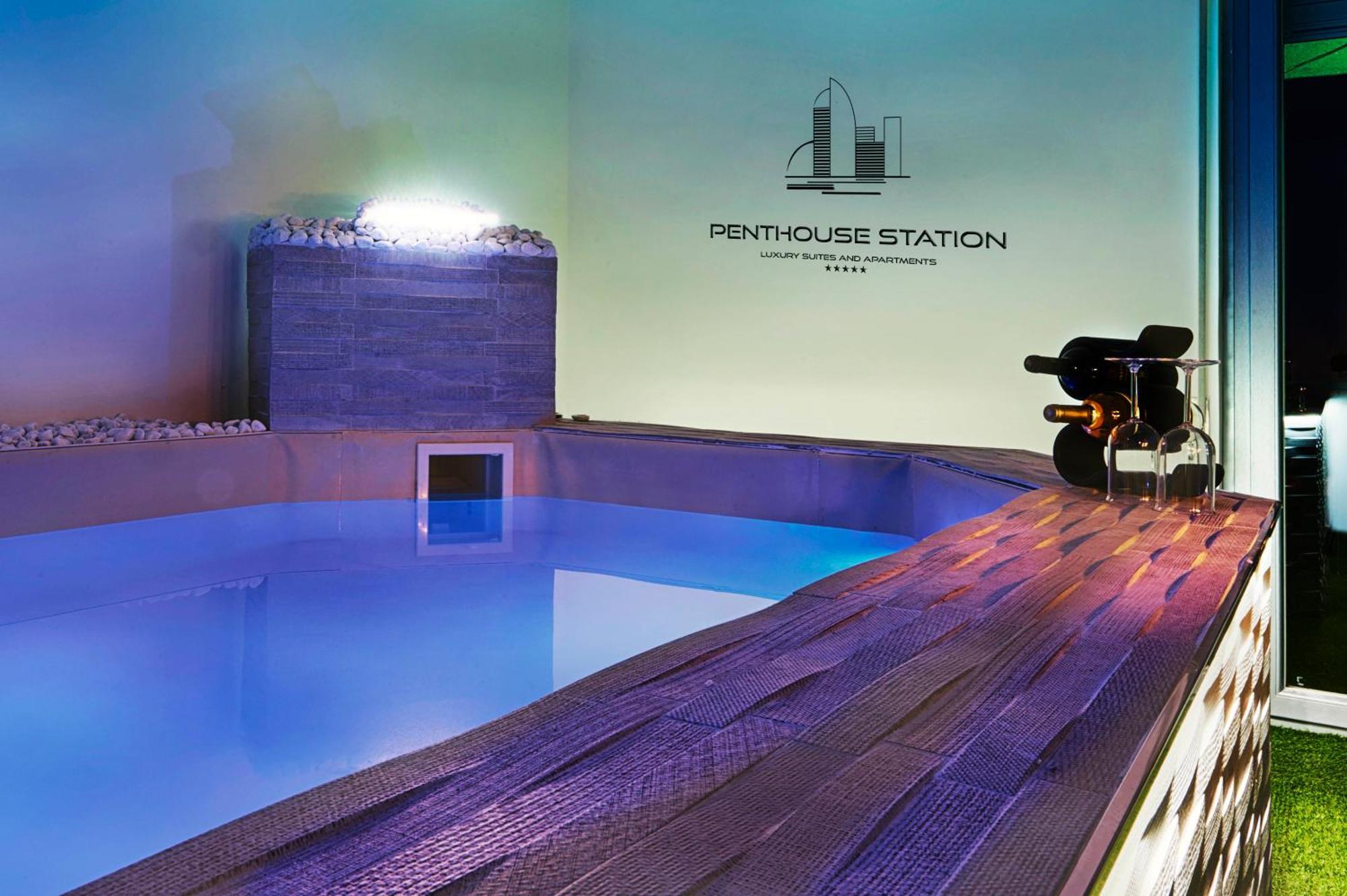 Penthouse Station Luxury Apts Le Dimore Бриндизи Екстериор снимка