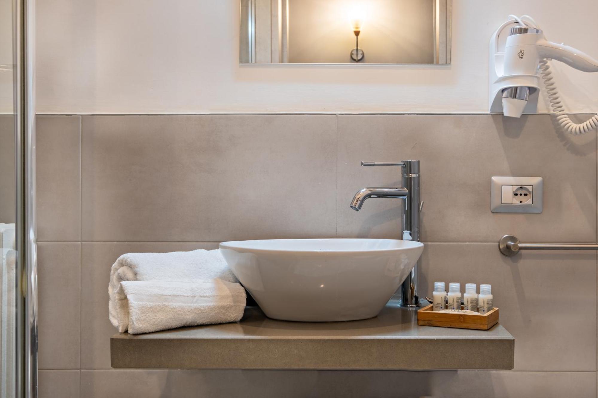 Penthouse Station Luxury Apts Le Dimore Бриндизи Екстериор снимка