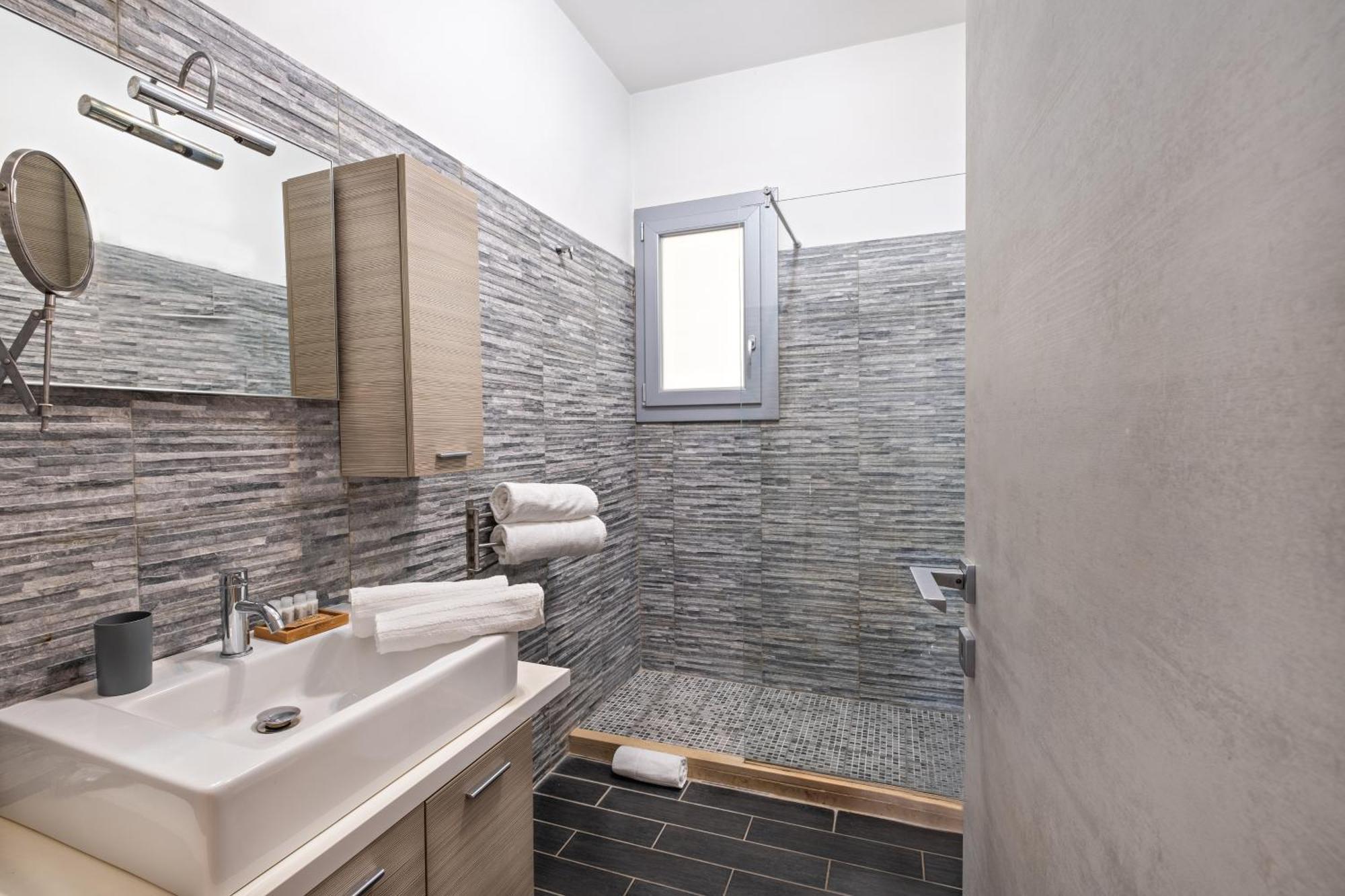 Penthouse Station Luxury Apts Le Dimore Бриндизи Екстериор снимка